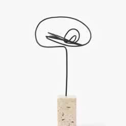 Aguilar Standing Object