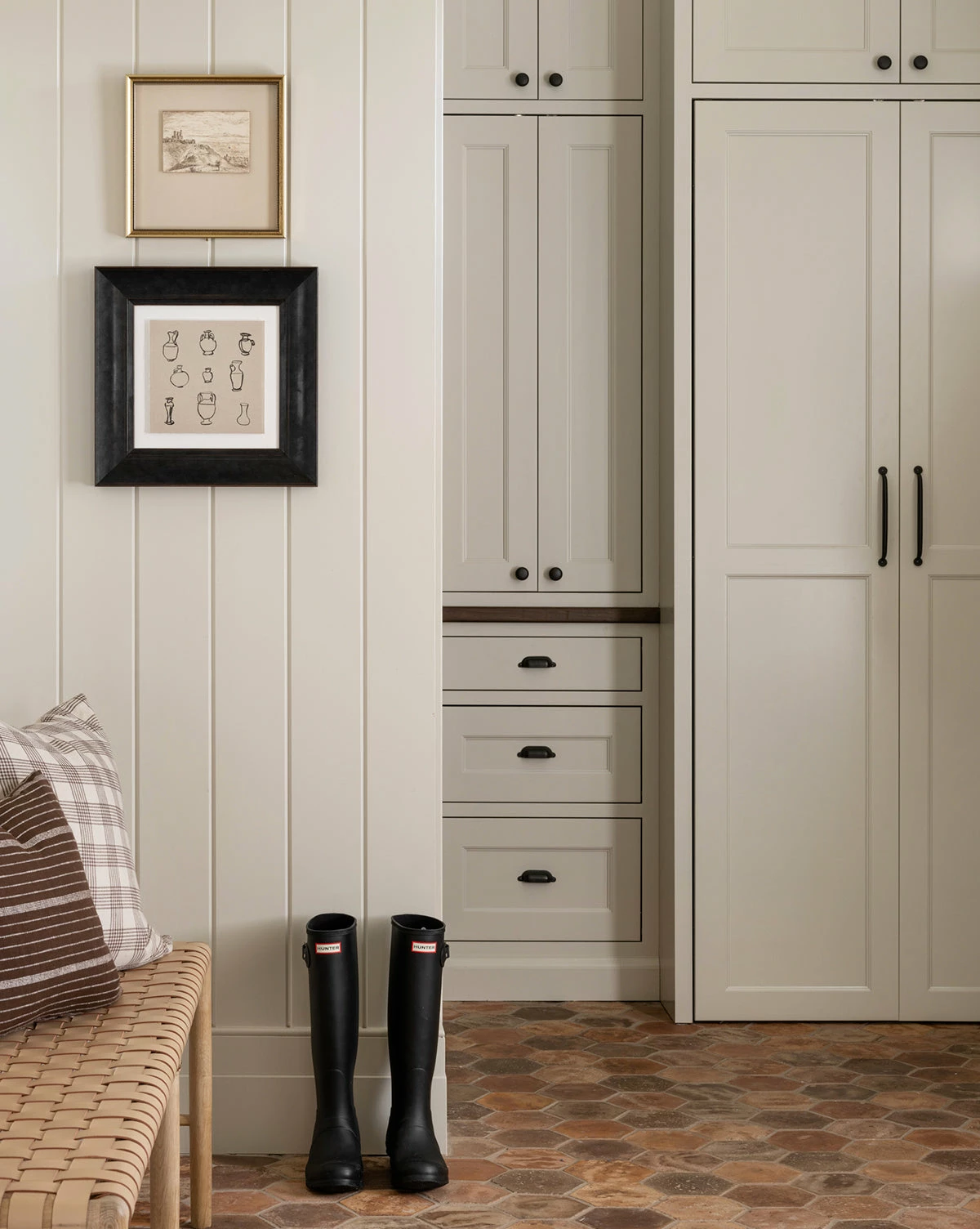 Collection Of Vases 4 Collection Of Vases - Image 2