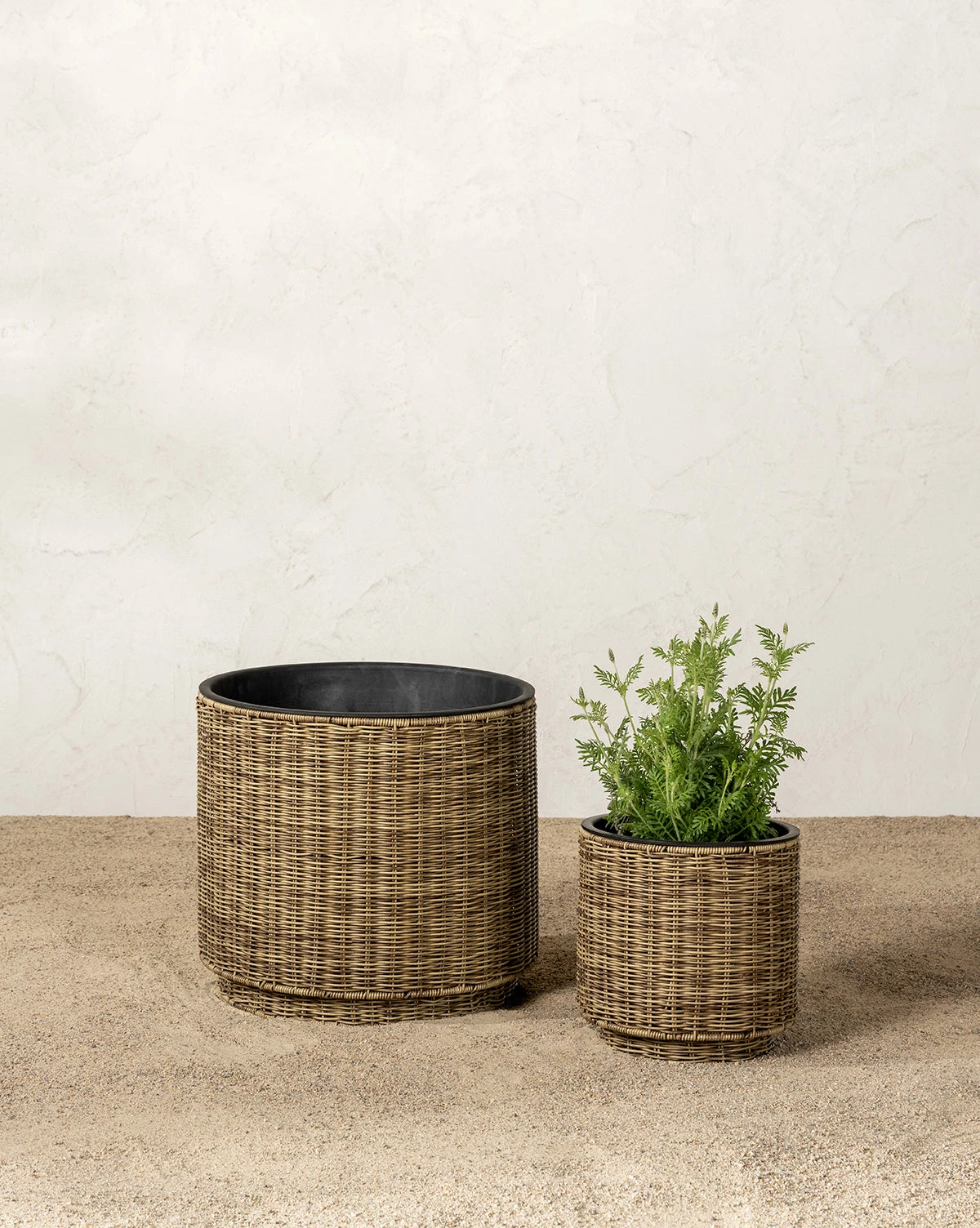 Marina Outdoor Planter 6 Marina Outdoor Planter - Image 4