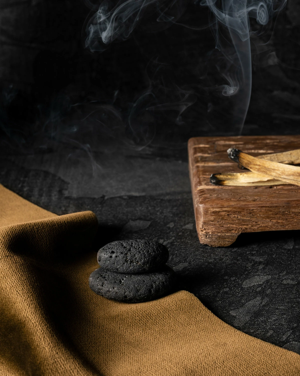 Pura X Studio McGee Santal Vanilla Home Fragrance Refill 4 Pura X Studio McGee Santal Vanilla Home Fragrance Refill - Image 2