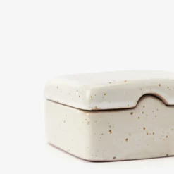 Stoneware Lidded Box -US Home Decoration Sales Store StonewareLiddedBox MDCR2775 WHT OS D2 T