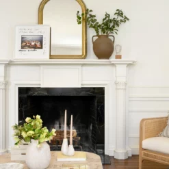 Rounded Dual Handled Vase -US Home Decoration Sales Store Summer Catalogue 70 aee40d46 243a 4fd7 8da9 8c681d5d3d17