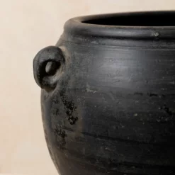 Vintage Weathered Pot -US Home Decoration Sales Store VintageWeatheredPot MDCR1999 BWN OS D1 T