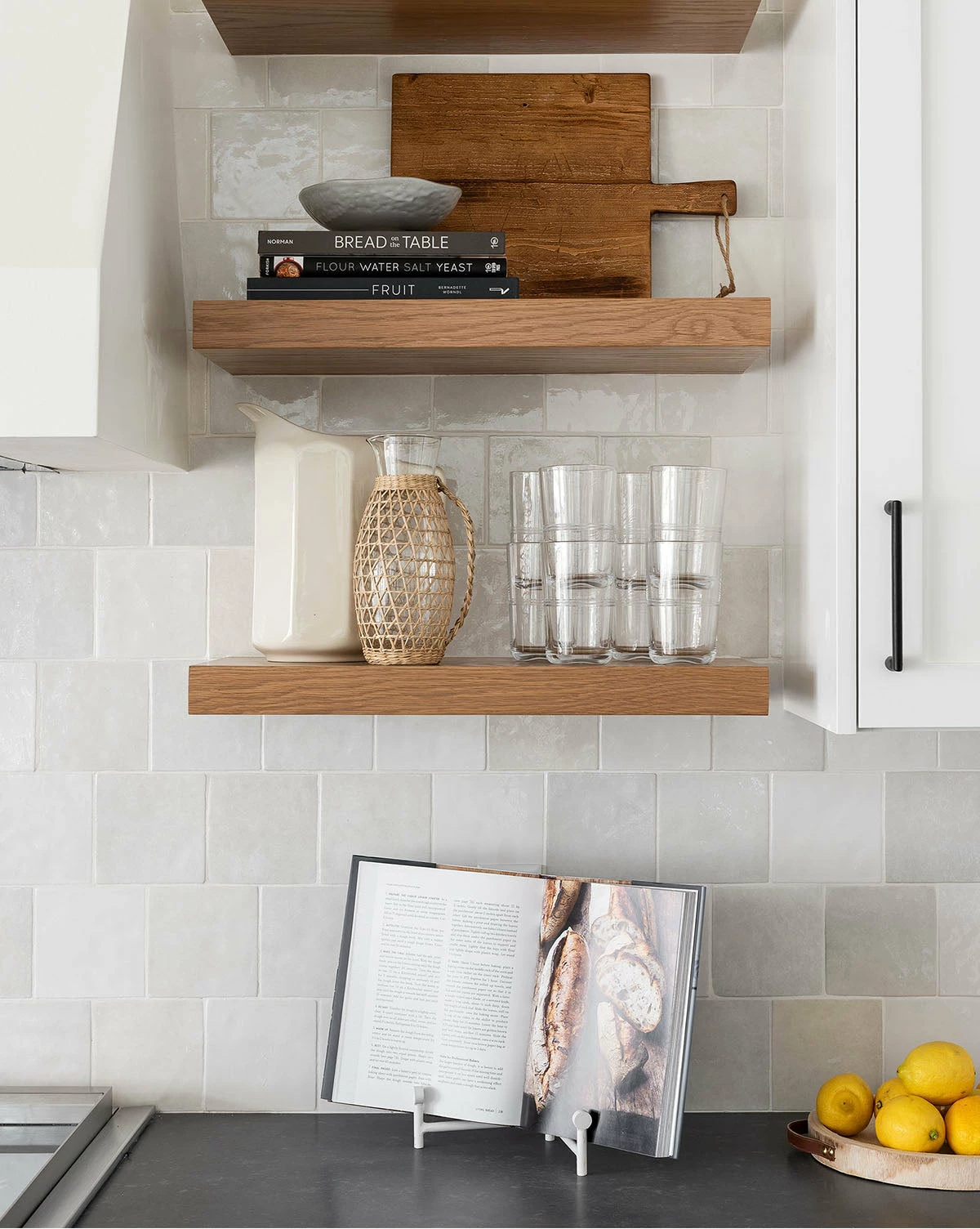 Rounded Edge Easel 4 Rounded Edge Easel - Image 2